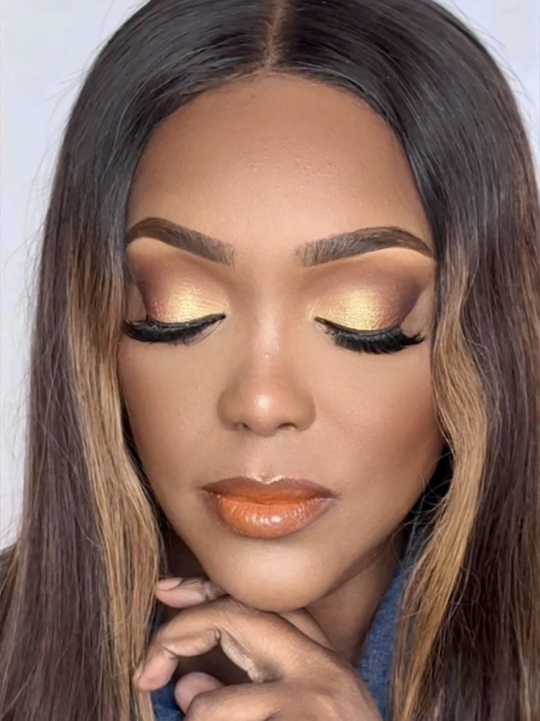 How To Apply: Pumpkin Spice Inspired Makeup Look
